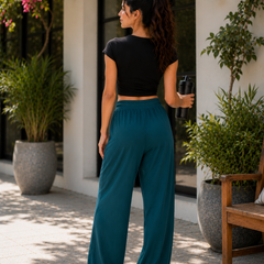 Effortless Motion-Deep teal