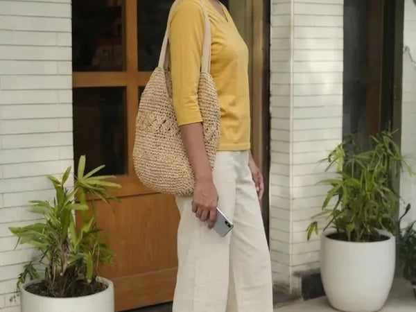 T- Shirt V  Neck Elbow  Sleeve Beige