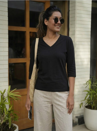 T- Shirt V  Neck Elbow  Sleeve Black
