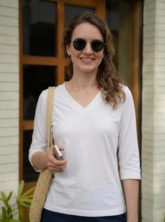 T- Shirt V  Neck Elbow  Sleeve White