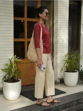 T- Shirt V  Neck Elbow  Sleeve Burgundy